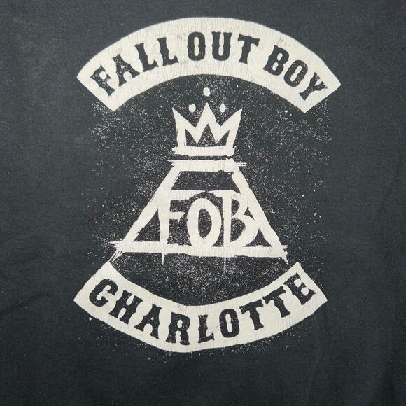 y2k fall out boy tour crewneck charlotte North Carolina size medium - Picture 2 of 4